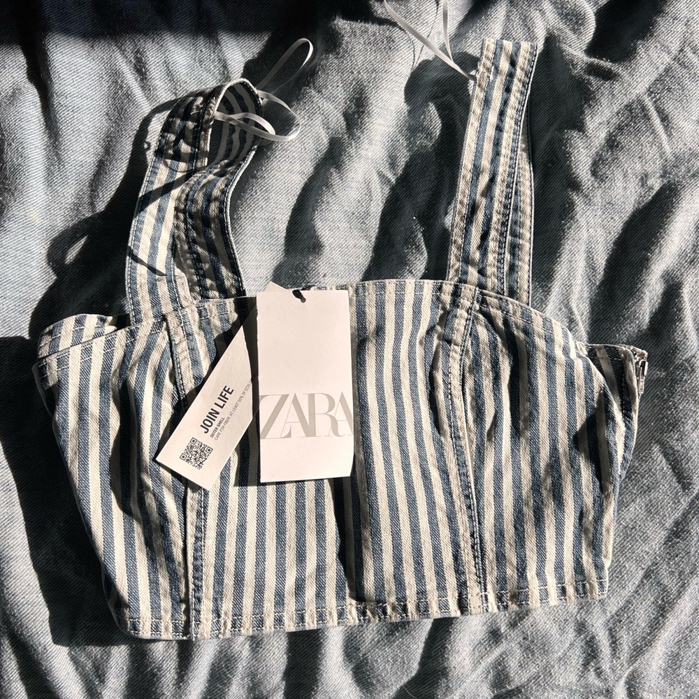 Zara cropped top NWT
